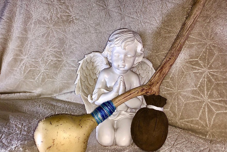 Hochet mailloche (chêne et peau de cerf)